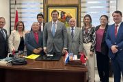 Vicerrector acompañó reunión con Presidente de la Comisión de Hacienda y Presupuesto
