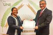 Rector entrega título a la primera enfermera nativa egresada de la FACISA-UNE