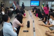 Realizan charla sobre las becas Fulbright