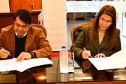 UNE suscribe convenios marco y especifico con la DINAPI 