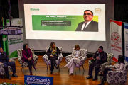 Desarrollan Panel de Profesionales durante 2da. jornada de la Semana del Contador 