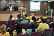 Brindaron charla sobre prevención del suicidio a funcionarios de la FCE-UNE 