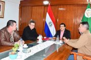 Intendente de San Cristóbal proyecta cooperación académica con la UNE