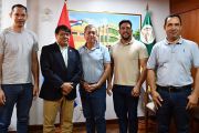 Rector de la UNE recibe visita de miembros de Comisión vecinal