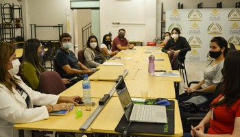 Participantes del primer trabajo de investigación que vincula a egresados de la Escuela de Posgrado del Rectorado.