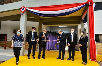 Inauguración del “bloque E” de la Facultad de Ciencias de la Salud de la UNE.