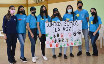 Este es el grupo 15 – Minga Guazú cuyo “Juntos somos la Voz”, es uno de los ganadores.