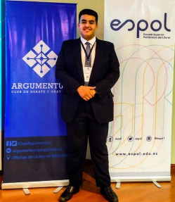 Alan Domínguez, estudiante de la carrera de Derecho UNE.